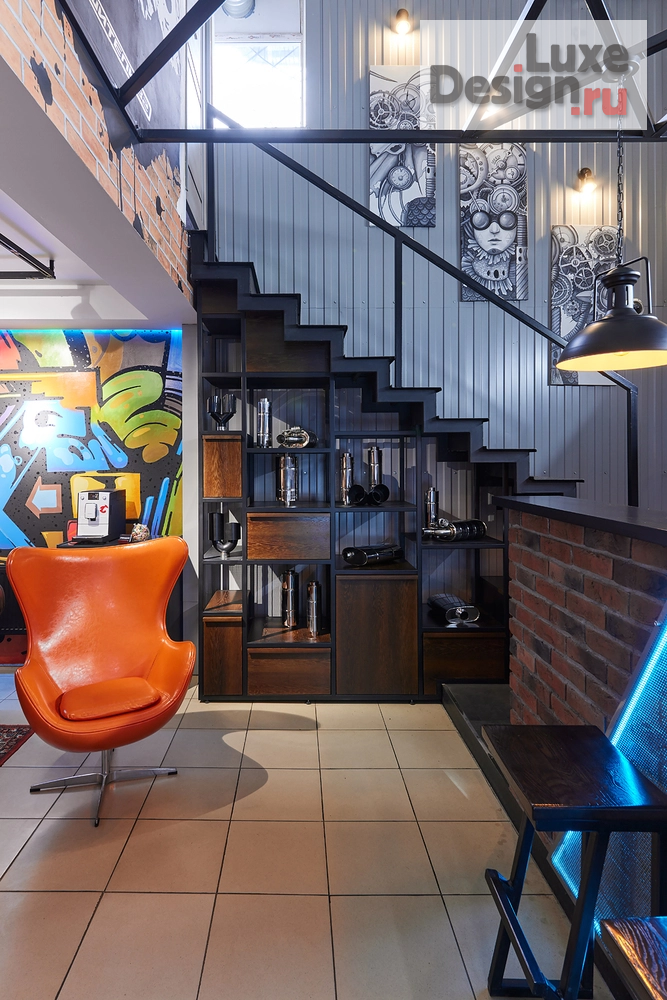 Дизайн интерьера автосалона "Лаундж зона ГЛУШИТЕЛИ 32" (фото 12)