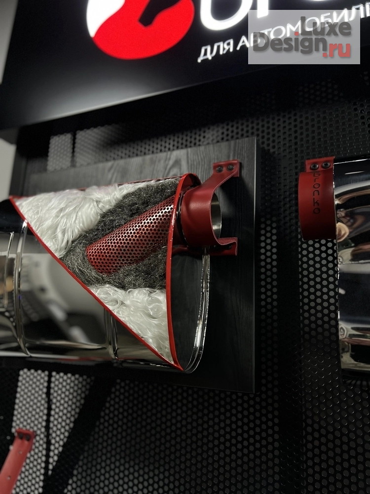 Дизайн интерьера шоу-рума "Фирменные стенды BRONKO" (фото 2)